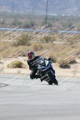 media/Oct-02-2025-Racers Edge (Thu) [[2c91cb6ab3]]/3-B Group/Session 3-Turn 16 (12pm)/